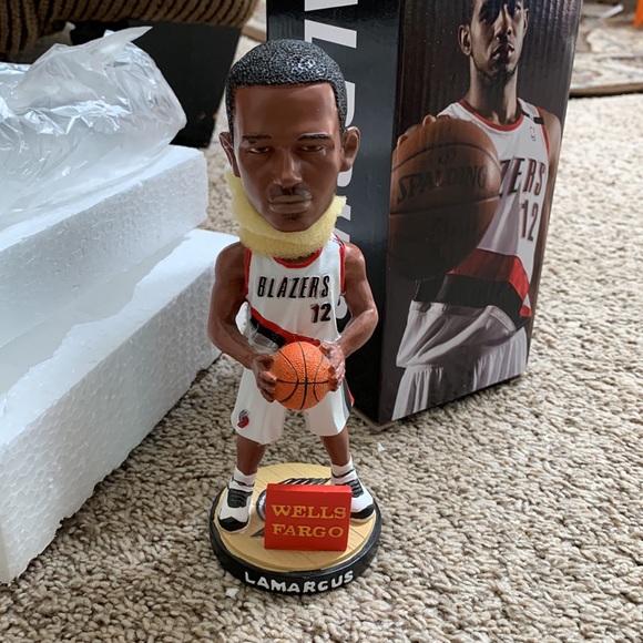 #12 LaMARCUS ALDRIDGE ( Portland Trailblazers bobble head) New in box!! - Picture 2 of 8